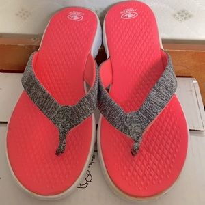 Flat sandals shoes